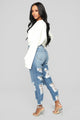 Bennie Boyfriend Jeans - Medium Blue Wash